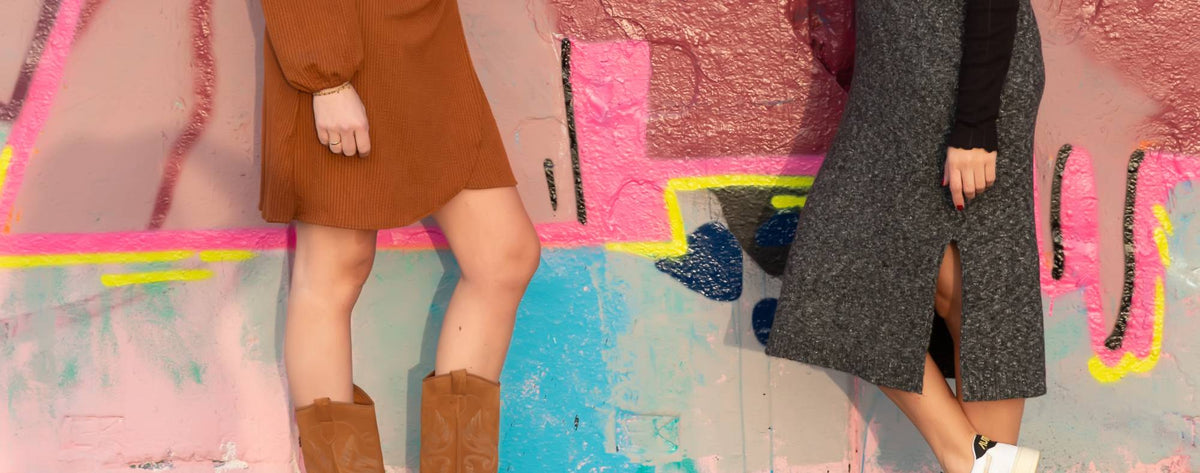 Van lang, kort, midi. Van een effen kleur tot prints, er is voor ieder wat wils. In de collectie vind je alle soorten jurken in de trendkleuren roze, groen en blauw: zomerjurken, blousejurken, casual jurken, maxi-jurken, denim jurken, midi-jurken