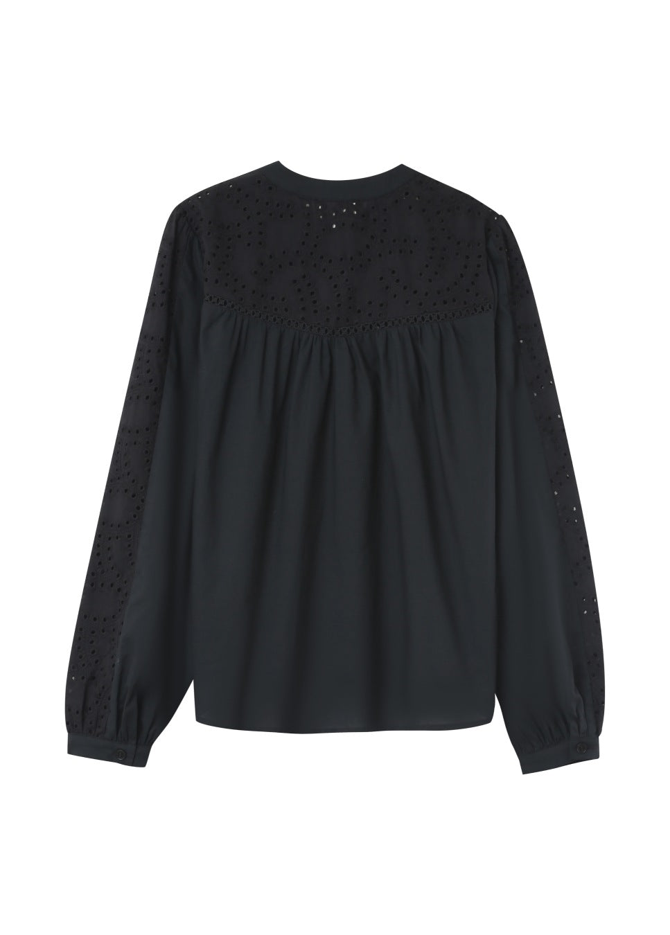 Mooie zwarte broderie blouse Nolisa van het merk Grace & Mila. De zwarte blouse heeft een ronde hals, lange pofmouwen en broderie details op de voorkant en de mouwen. Voeg met deze zwarte broderie blouse een vleugje romantiek en elegantie toe aan je dagelijkse outfits! Shop zwarte broderie blouses bij Boetiek Aniek.