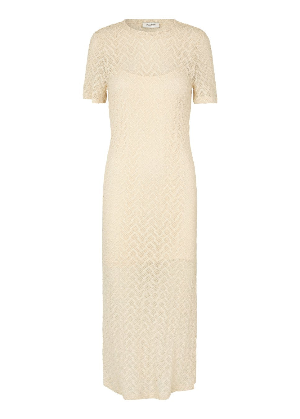 Beige zomer jurk van Modstrom bij dameskleding Boetiek Aniek. Beige gehaakte lange jurk Hendrick van het merk Modstrom. De lange jurk heeft een ronde hals, korte mouwen met een onderjurk met verstelbare bandjes. Een super leuke zomerjurk. Shop de nieuwe collectie jurken, zomer jurken, dames jurken, gehaakte jurken.